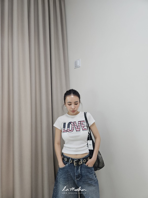 LOVE合身彈性上衣